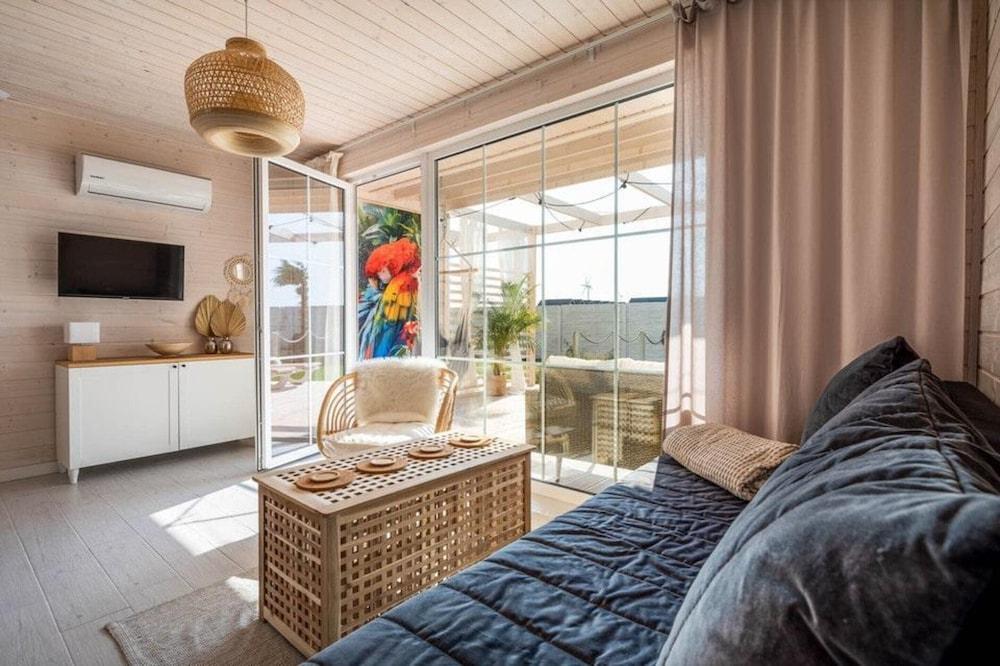 Beachside House in Kopan With Heated Pool