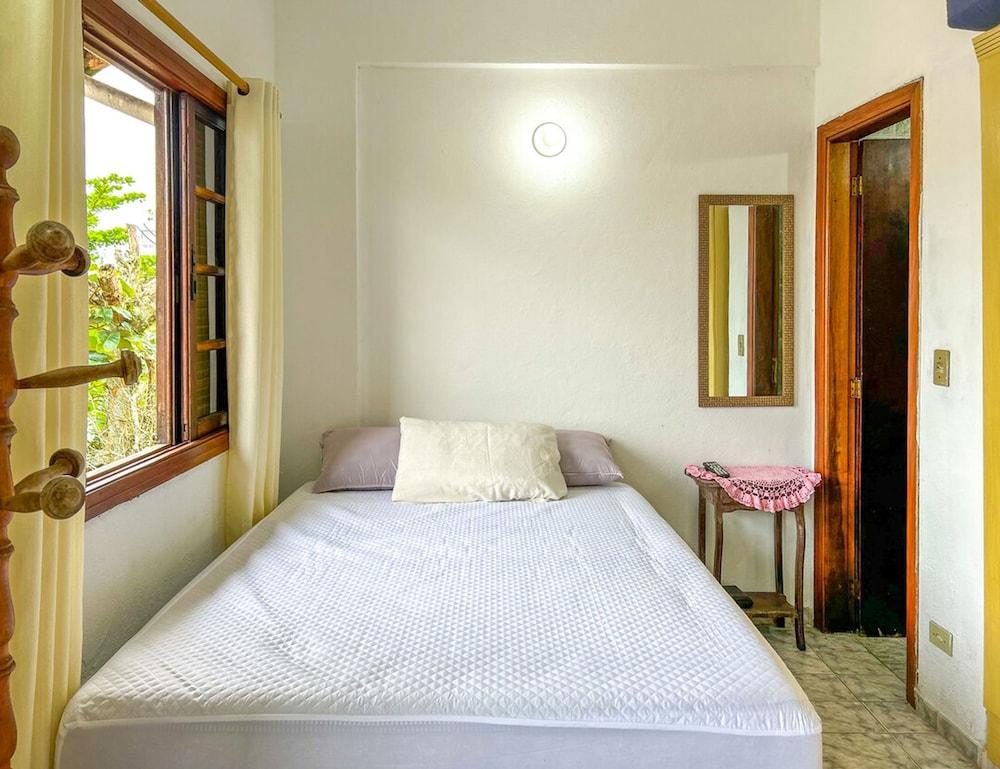 Timo Apto a 250m da Praia do Itagu