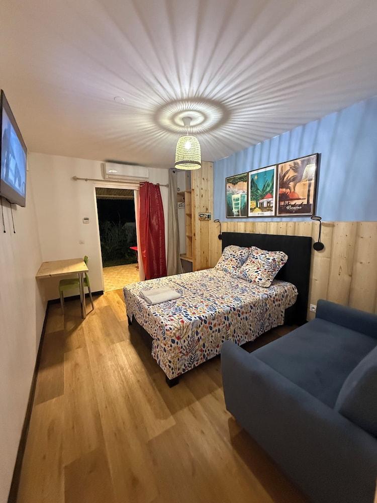 GITE HOTEL LA CAZ DES ORANGERS