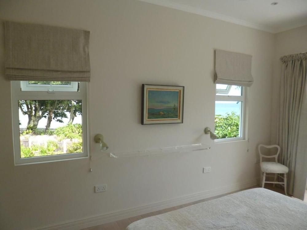 Villa Mimi Beachfront Beau Vallon