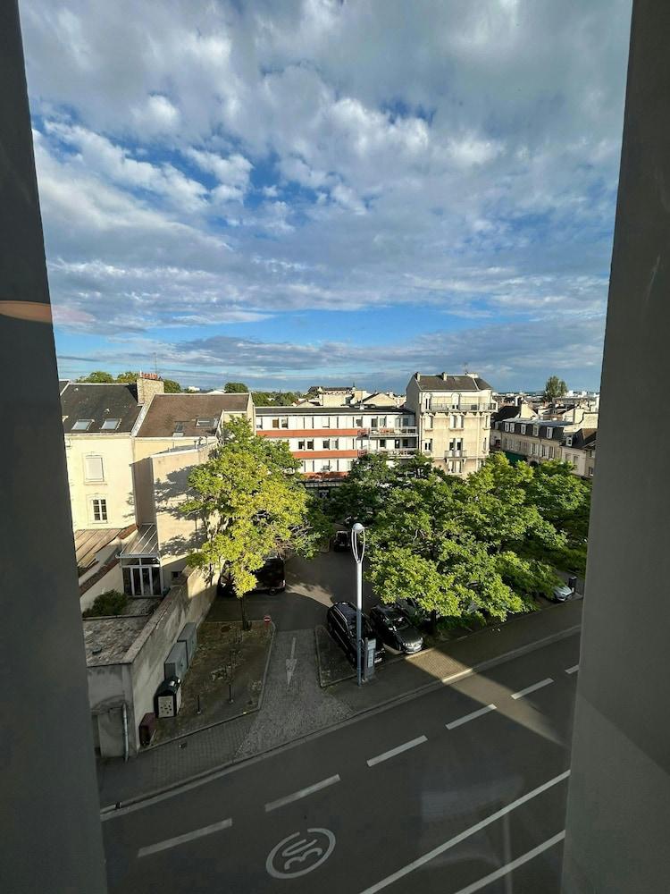 We Live In R - Suite 301