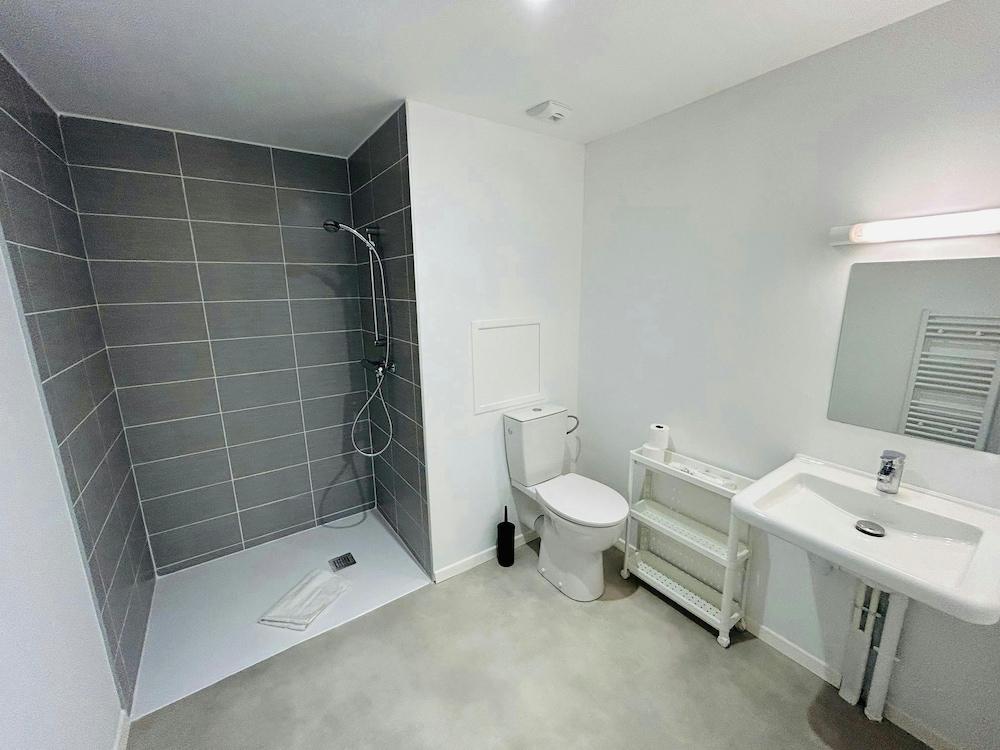 We Live In R - Suite 103