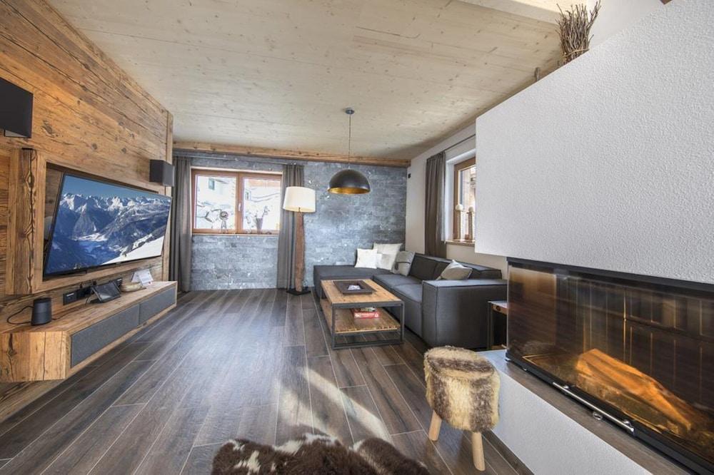 Chalet in Neukirchen Near Wildkogel Ski Arena