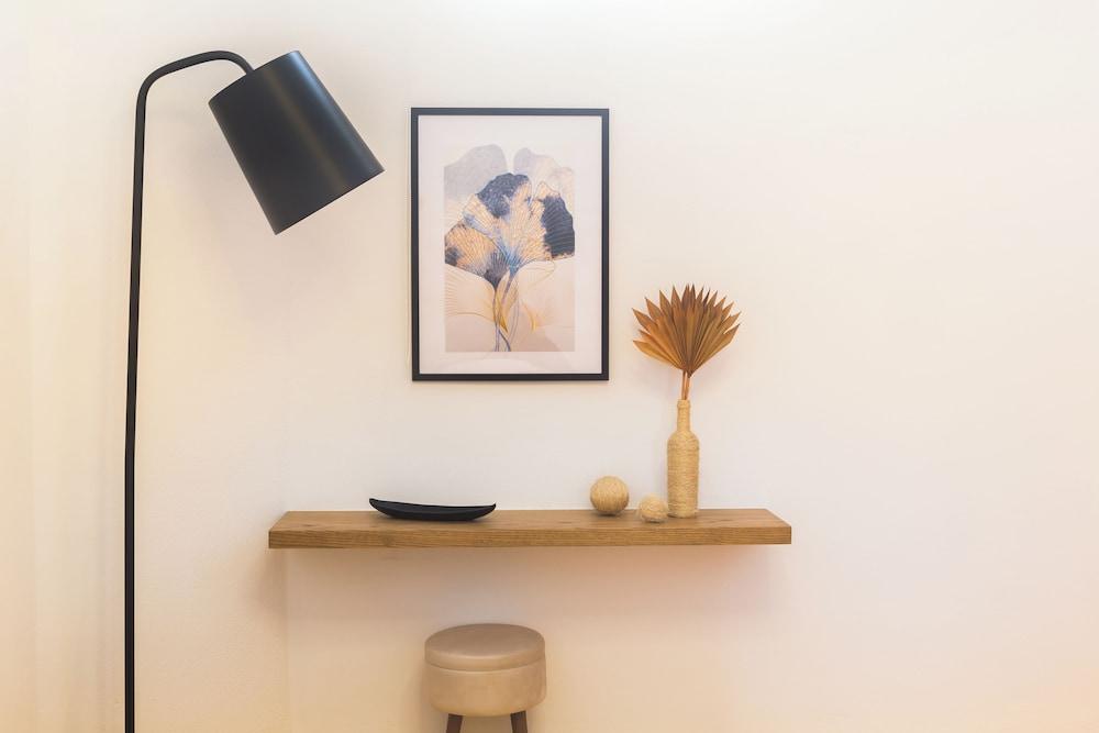 Old Town Charm-Cozy 2BR with Rooftop