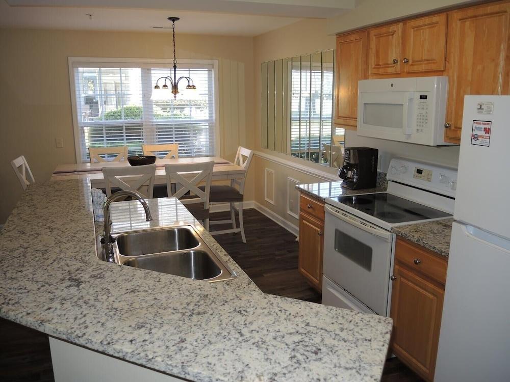 2703m 1 Bedroom Condo