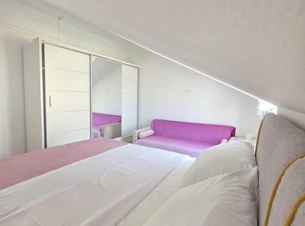 Penthouse Apartment Dijana