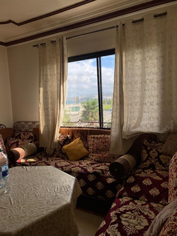 Vintage Seaview APT Full City Center