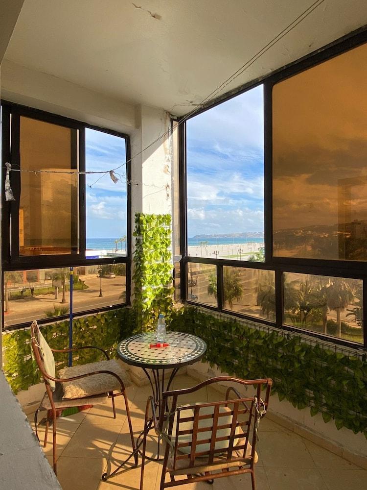 Vintage Seaview APT Full City Center