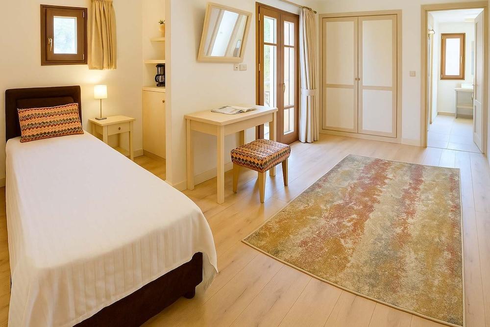 Arktos Hotel Double Room With Mountain View