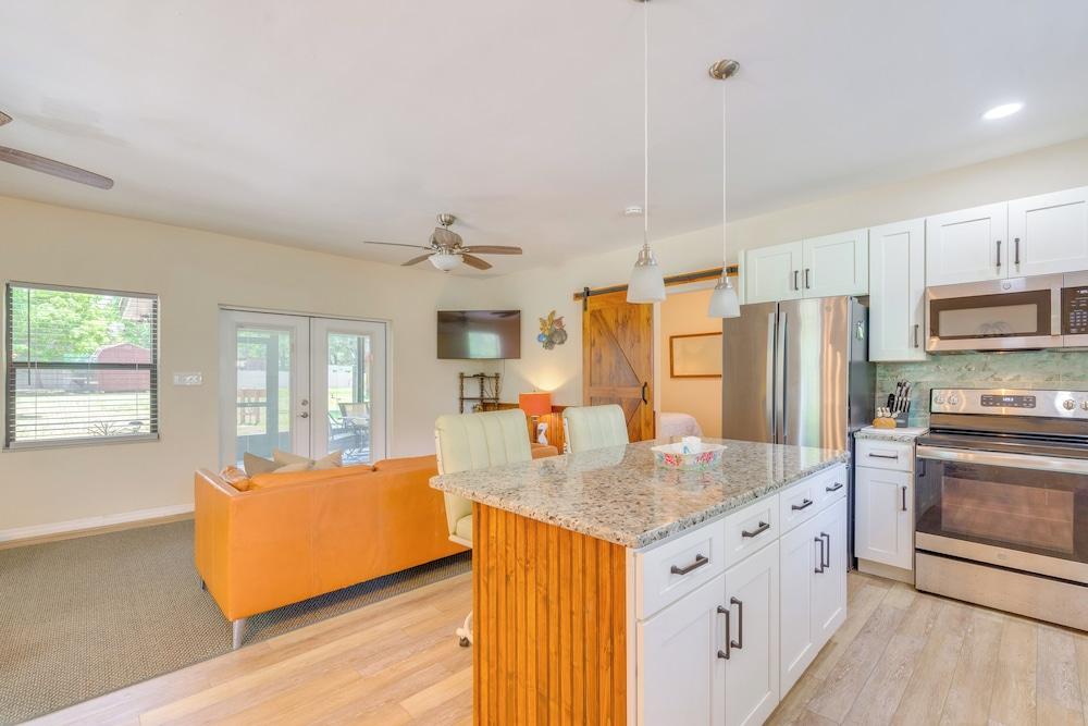 < 1 Mi to Lake Rousseau: Waterfront Home!