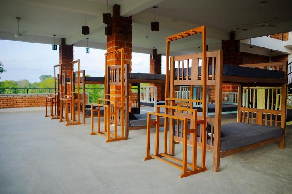 Sky 14 Safari Resort