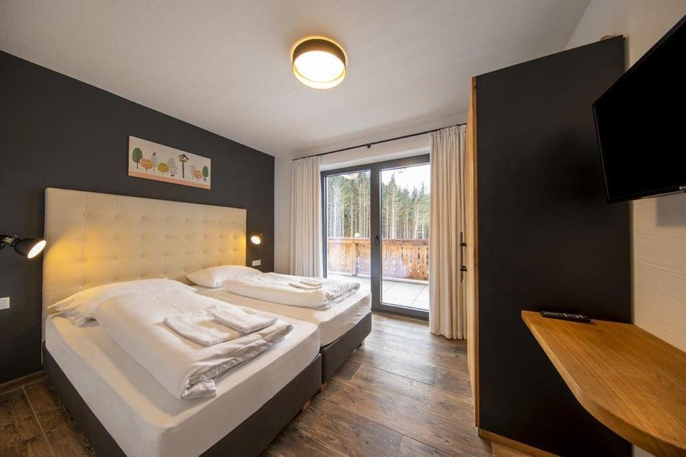 Chalet in Neukirchen by Ski Lift & Slopes