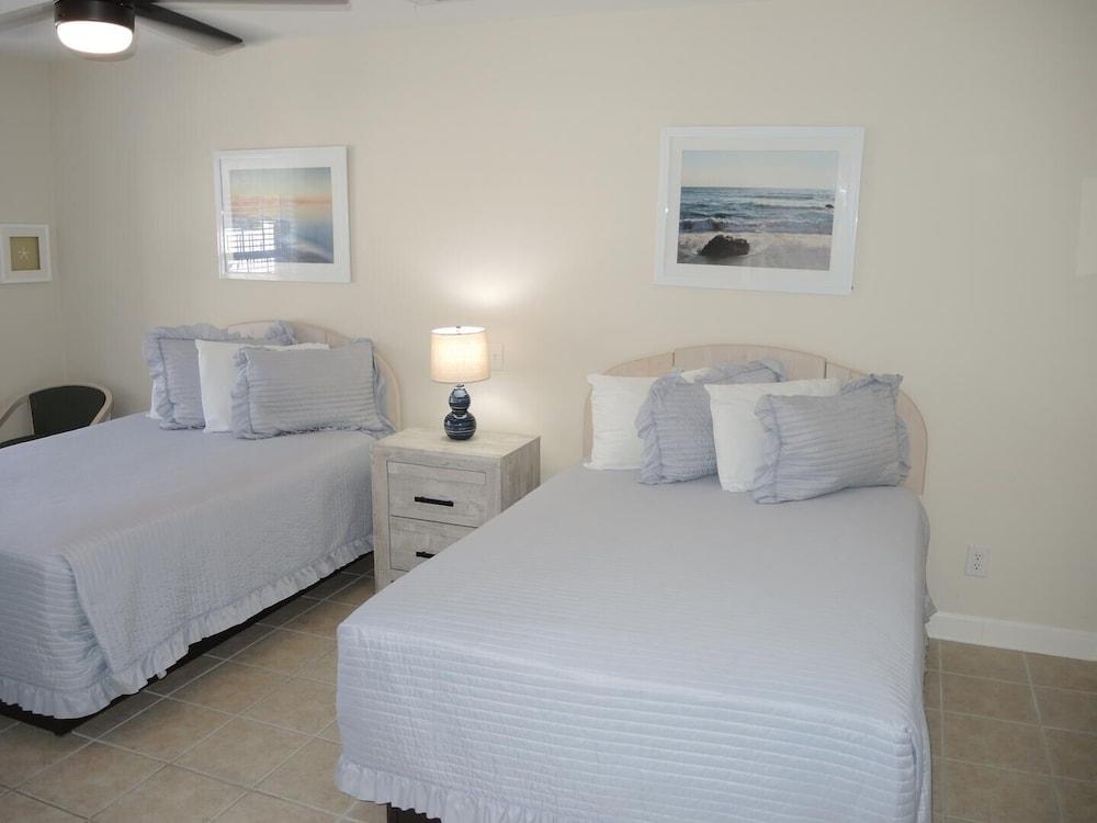 2909 2 Bedroom Villa