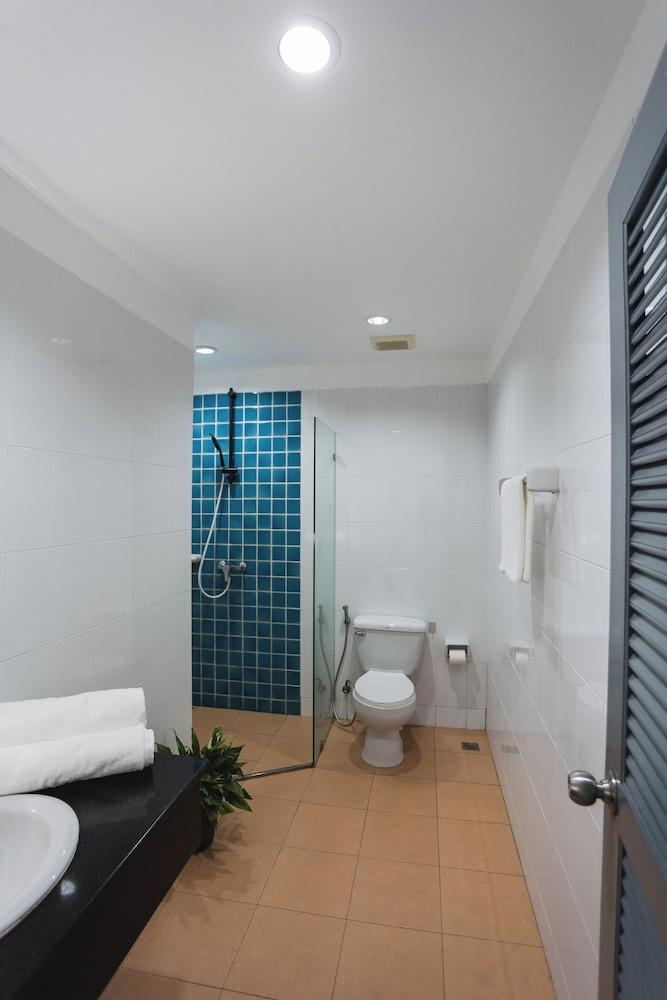 Rawai Rooftop 2BR Oasis