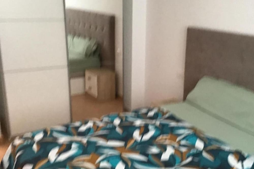 Luxury Villa - Sleeps 4, Hottub Jacuzzi & Parking