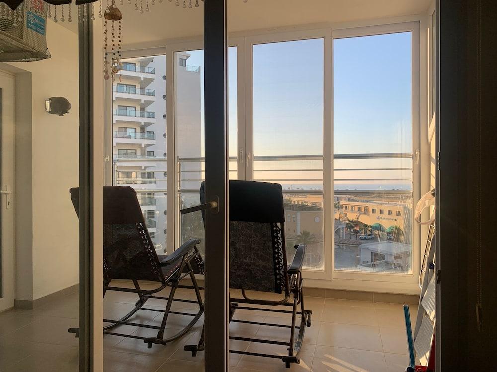 Caesar Resort Gem in Long Beach