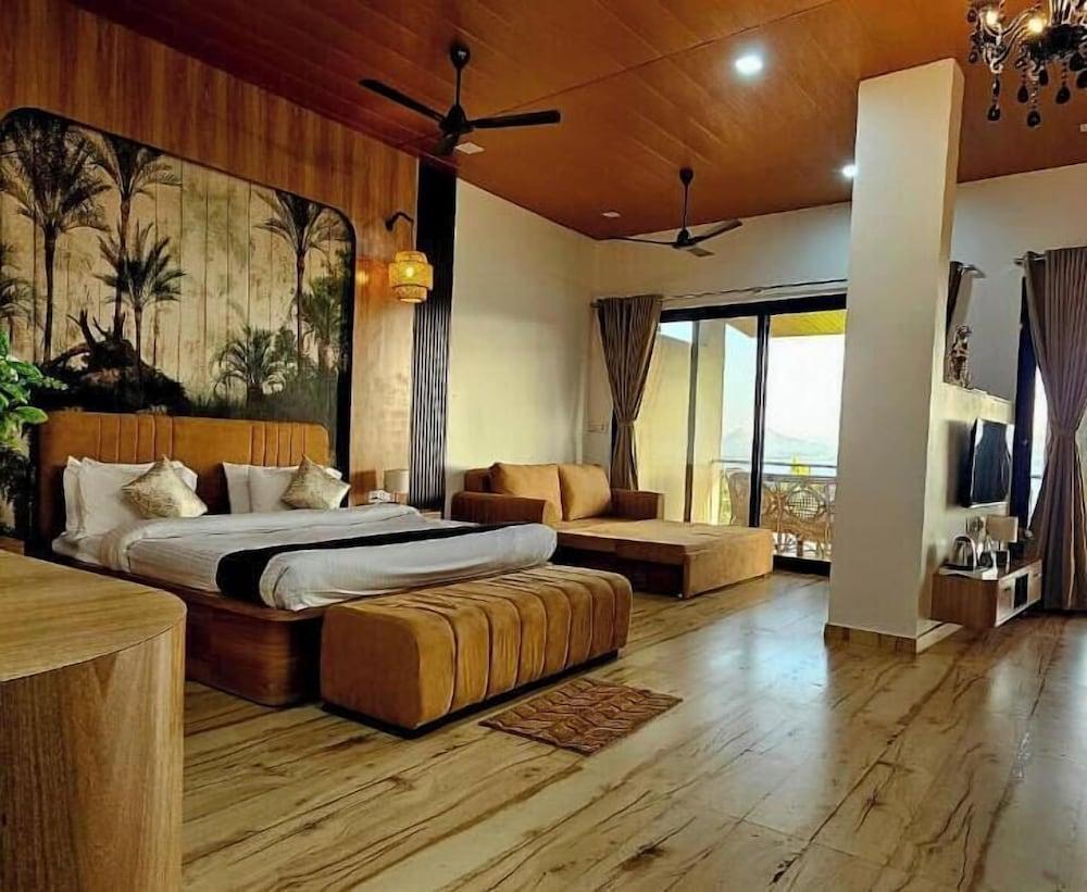 Astoria Lagoon Resort