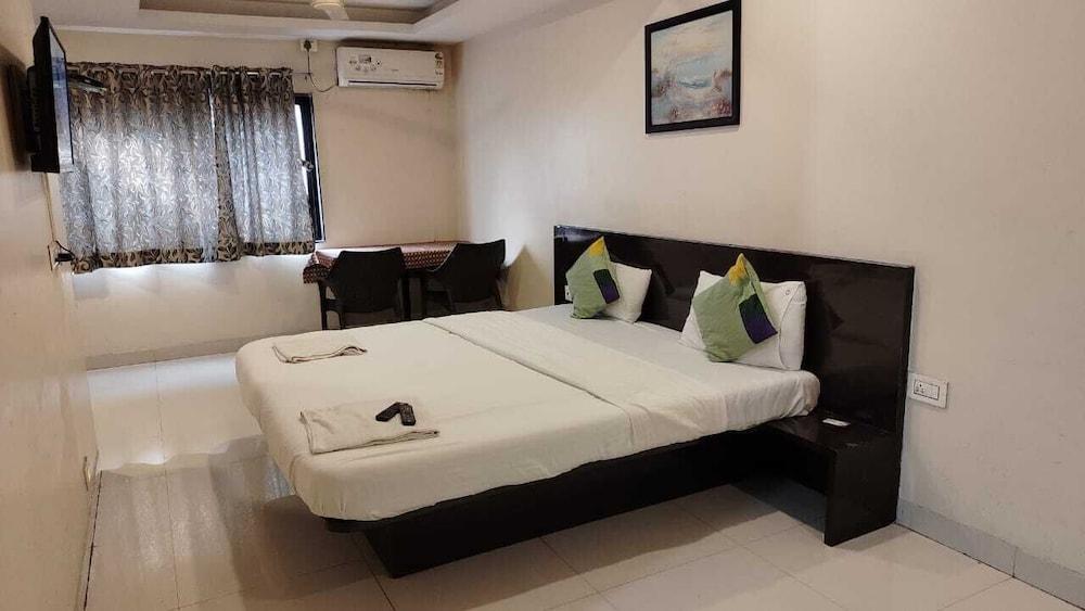 Chetan Executive Hotel