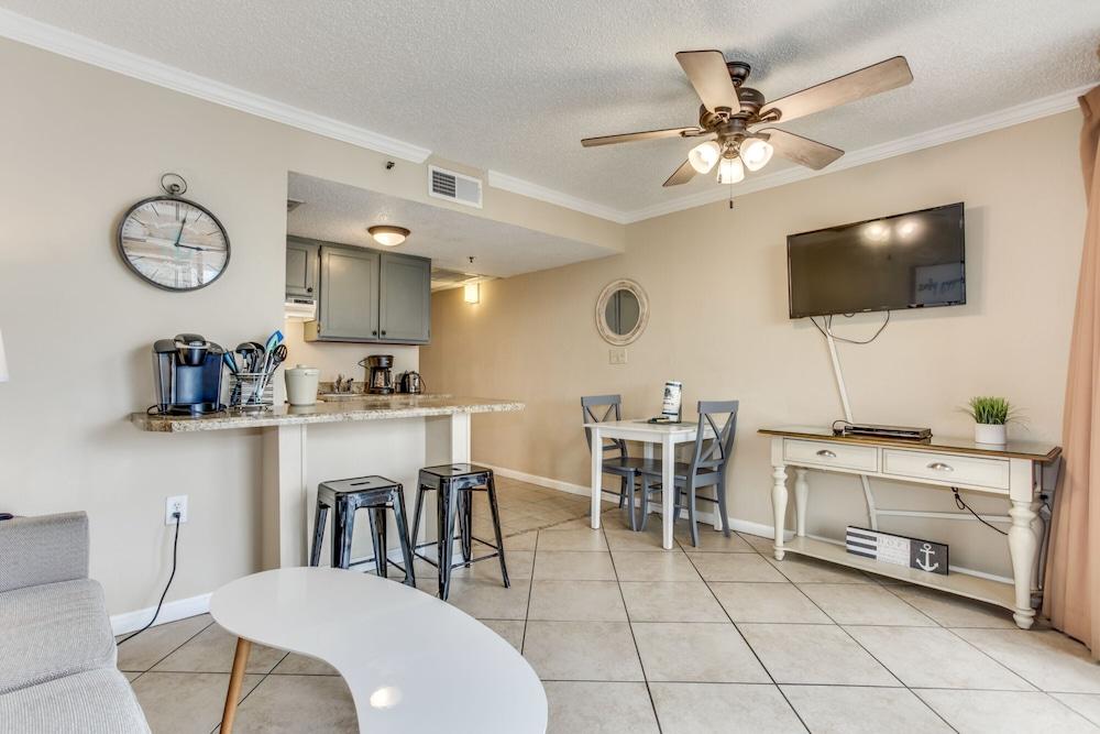 Oceanview Condo at Meridian Plaza