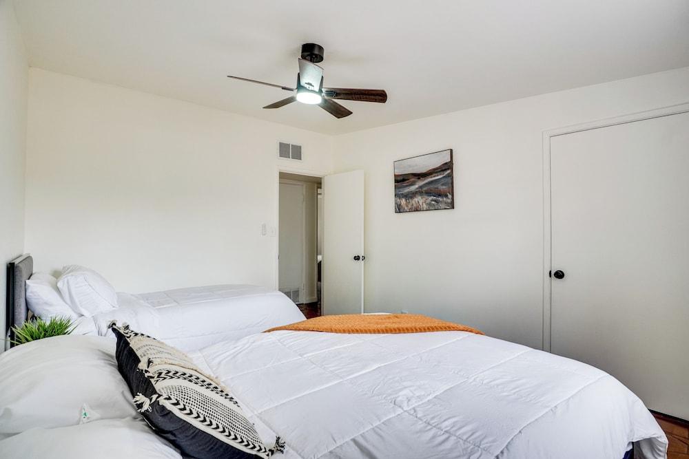 2 Mi to Trail Dust Town: Home w/ Large Yard!