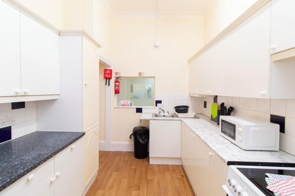 Brookvale Guest House Room 12