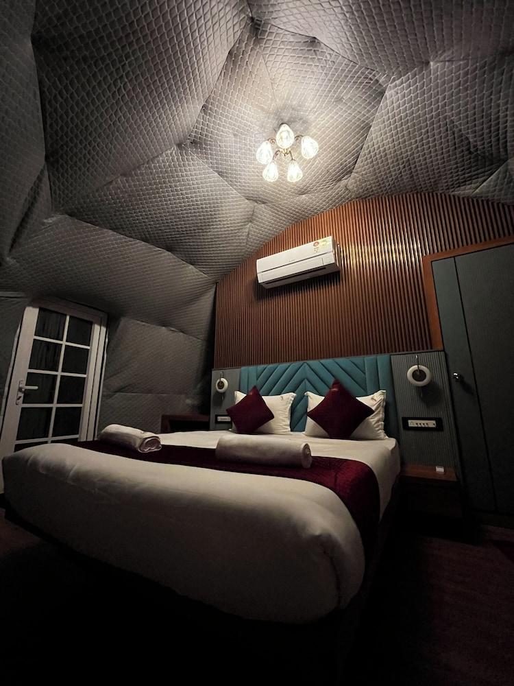 Sova's Nature Hideout