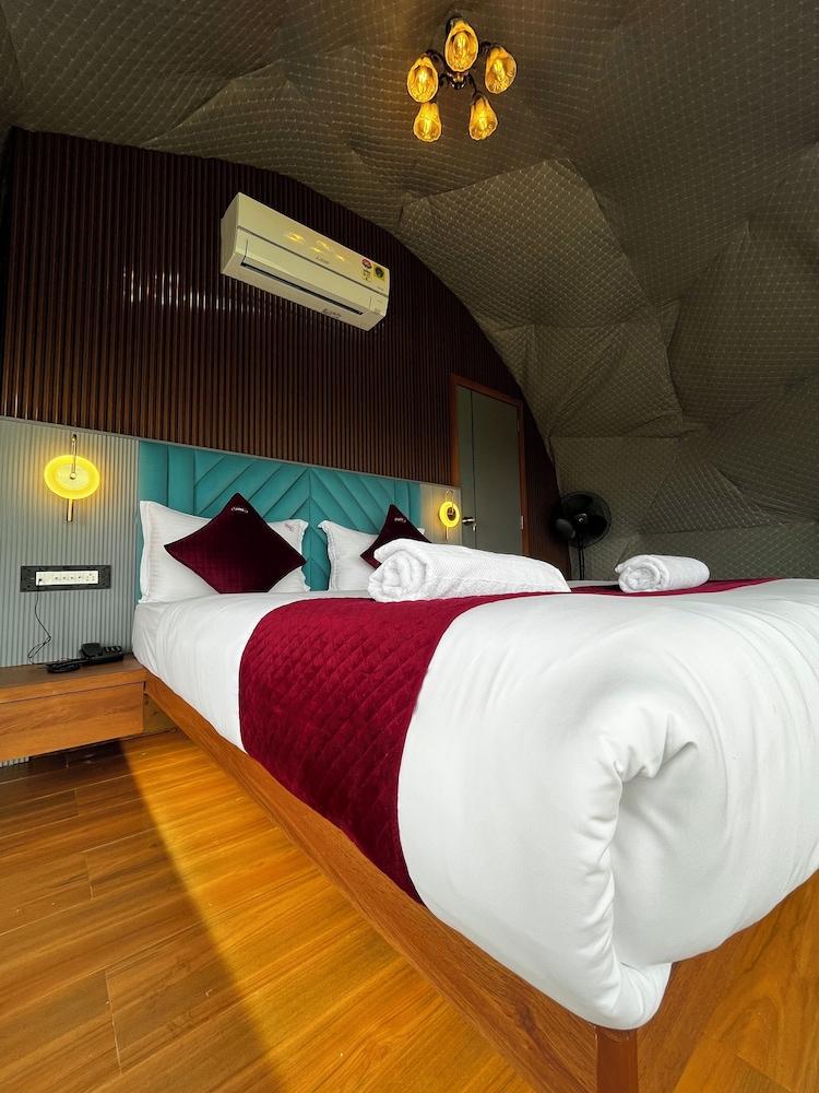 Sova's Nature Hideout