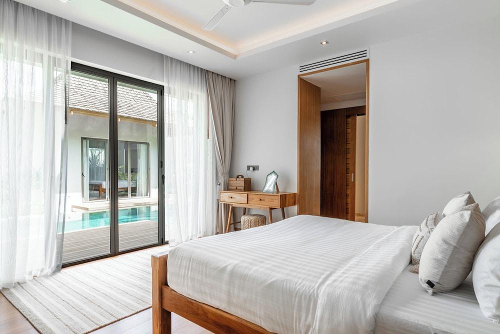 Anchan Flora By Villacarte