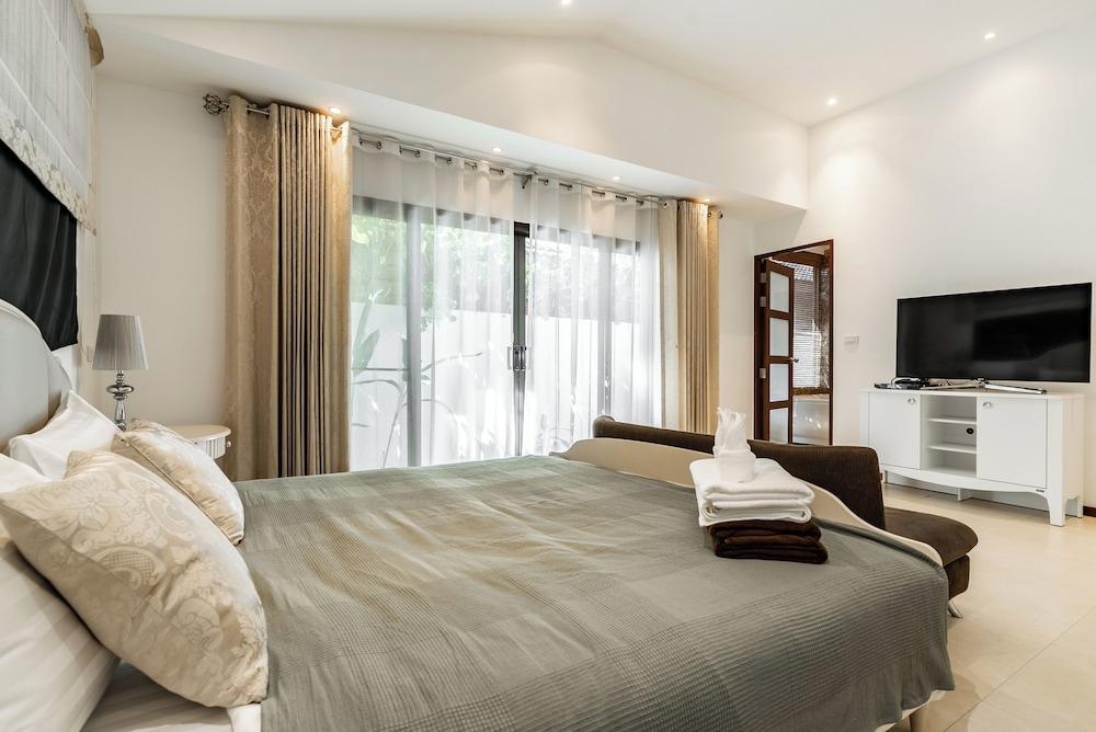 Villa Andre By Villacarte