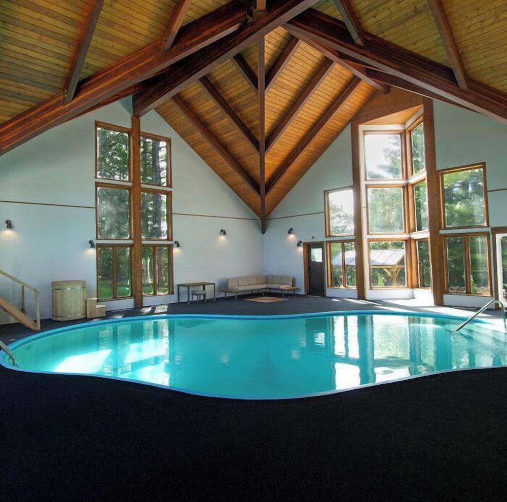 Domaine du Lac Long -Spa et piscine-