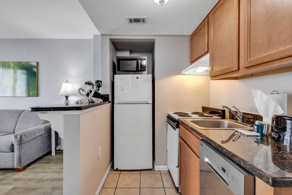 Oceanfront Condo at Meridian Plaza