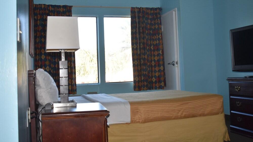 GUEST COTTAGES & SUITES