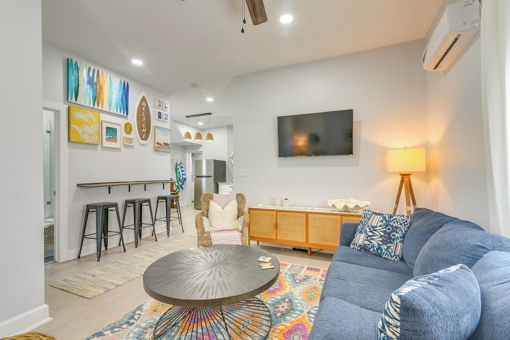 Walk to The Strand: Home in Historic Galveston