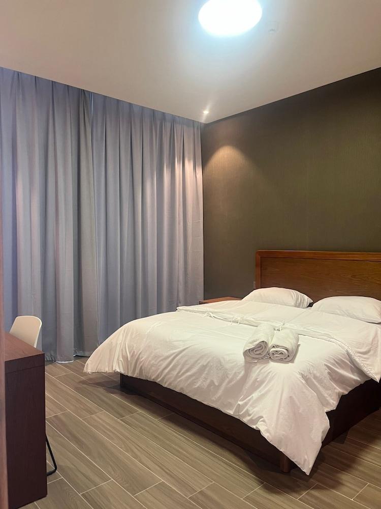 EC Holiday Homes Dubai Al Furjan