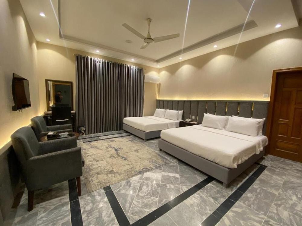 VIP Express Peshawar