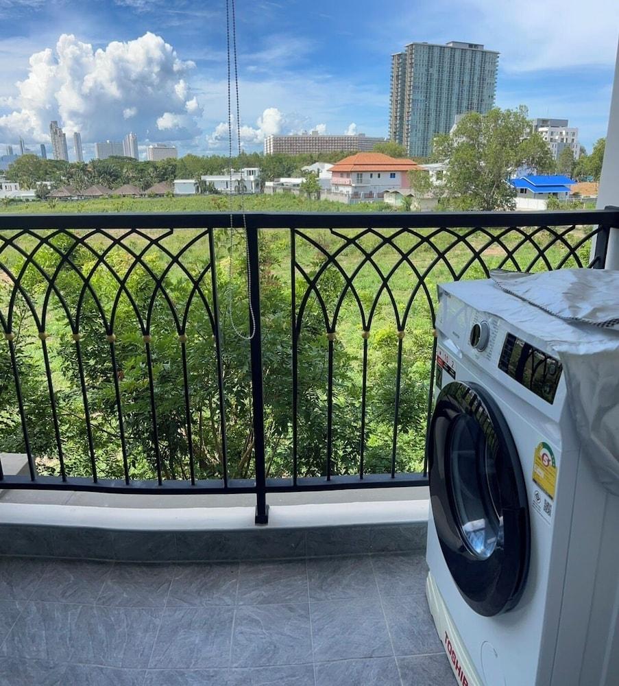 Mango GSR - Dusit Grand Park 2