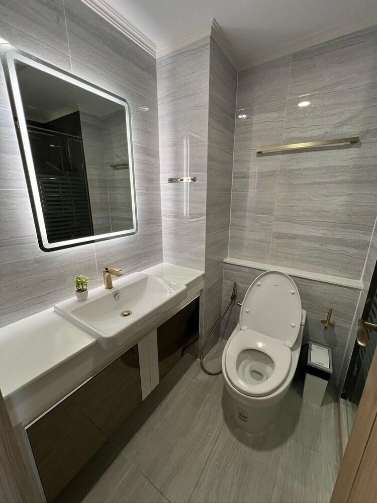 Indigo GSR - Dusit Grand Park 2