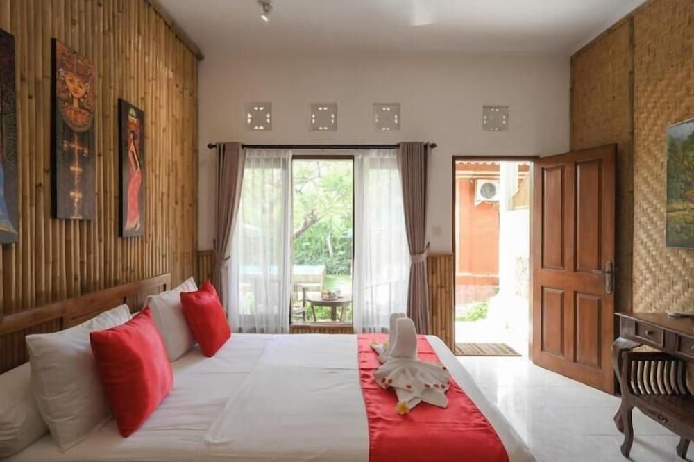 Villa Tiga Naga Sanur