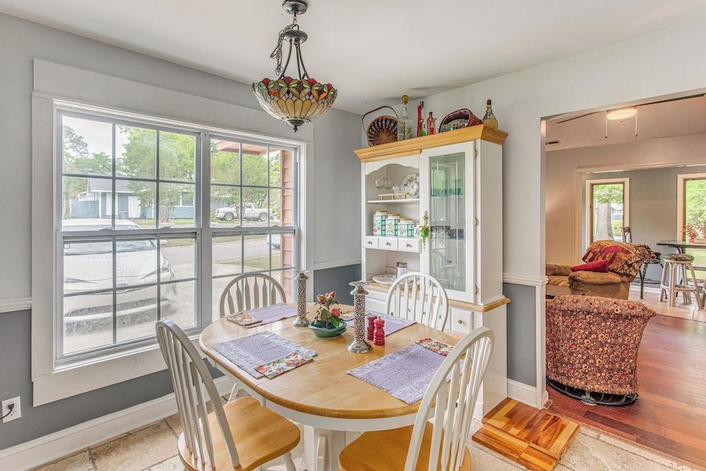 Home Office, Deck + Shared Pool: Little River Home