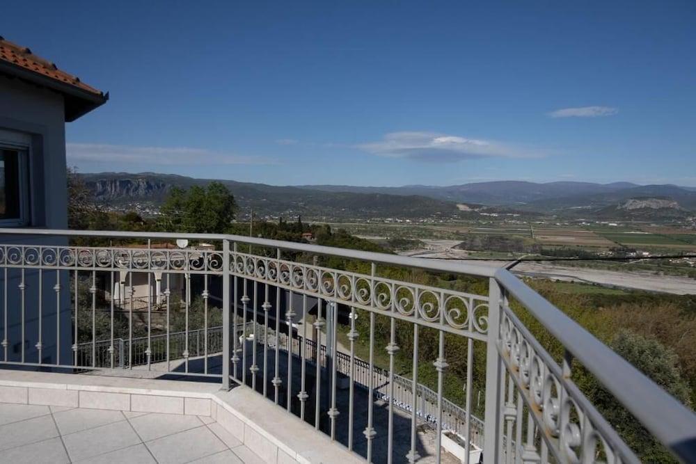 Heavens Balcony Meteora