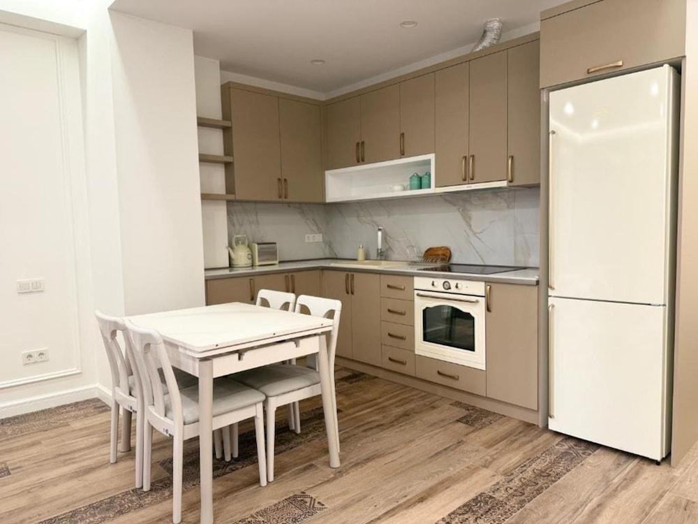 Elegant Escape on Amiryan by Sweet Home