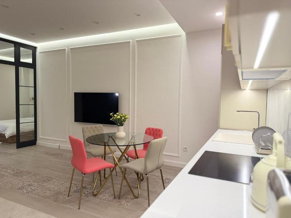 Luxury 2BR apartment in the center