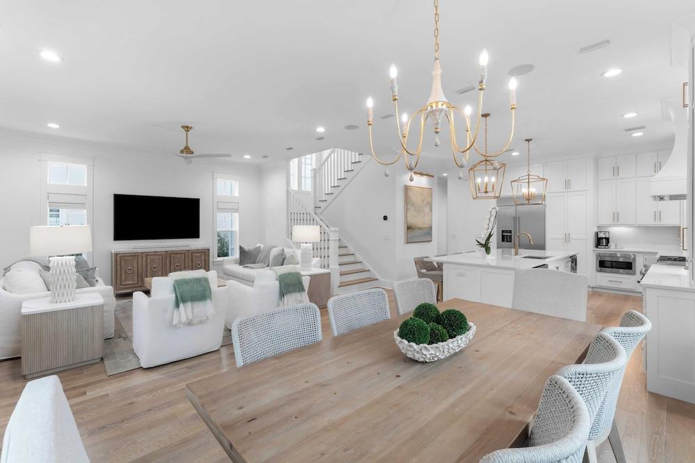 Seacrest Beach Modern Tranquility Walk to Beach