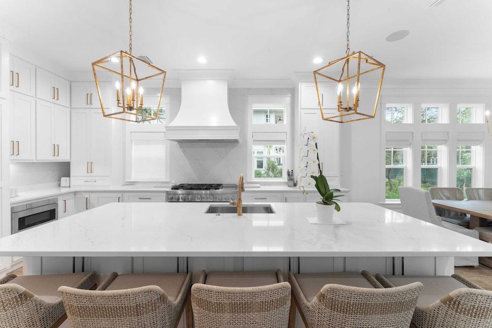 Seacrest Beach Modern Tranquility Walk to Beach