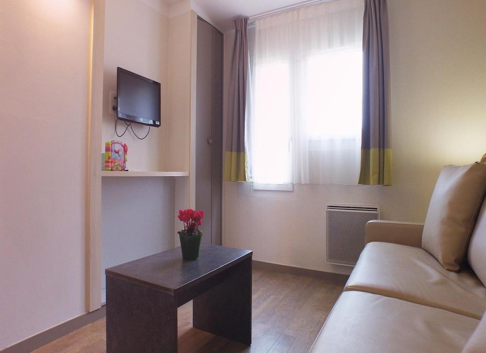 Gite in Normandy Near Sandy Beach