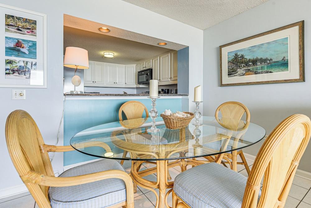 Ocean View & Pool Access: Condo in Myrtle Beach