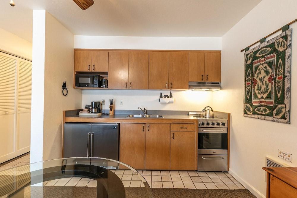 145 Bldg C 1 Bedroom Condo