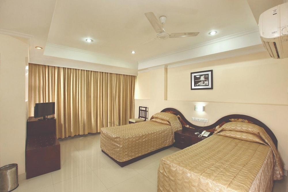 Hotel Indraprastha Kayamkulam
