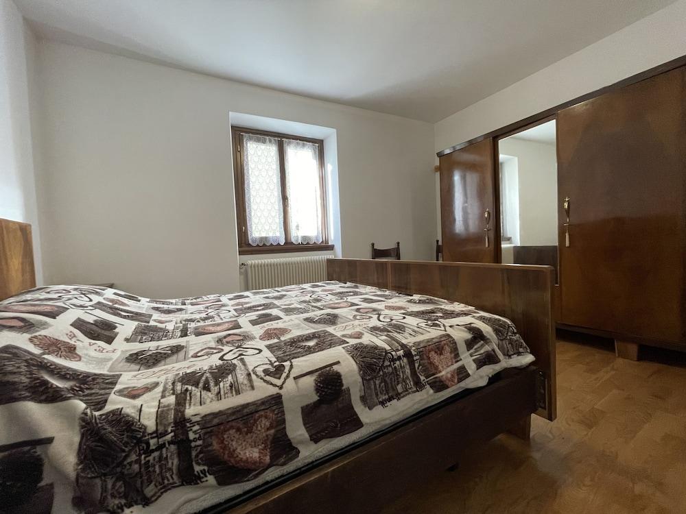 063 Bilocale Carisolo