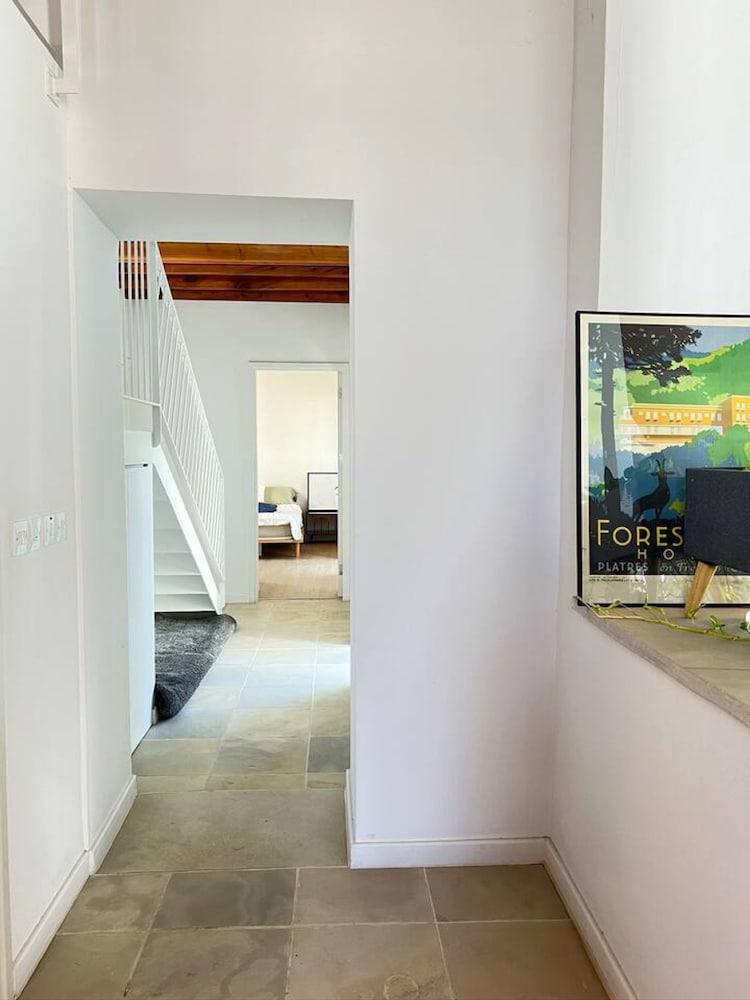 Charming Modern Getaway